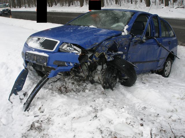 19.2.2009 - u Šedivce, střet automobilů značky Škoda Fabia Combi a Mitsubishi Fuso