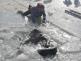 Výcvik policistů v záchraně tonoucího na zamrzlé vodní ploše