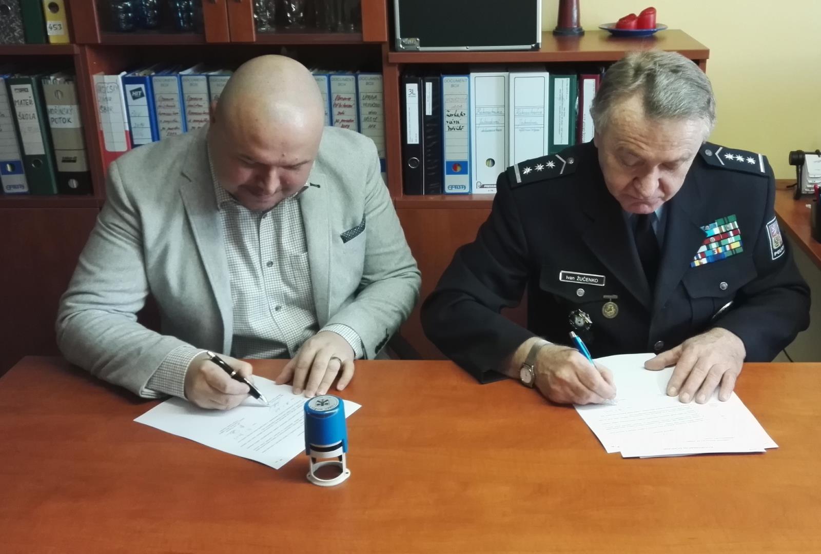 podpis koordinační dohody se starostou obce Hořín