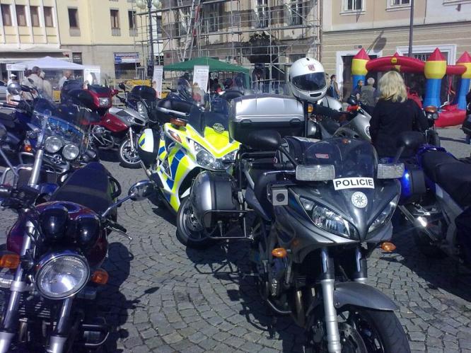 k vidění byly i policejní motorky