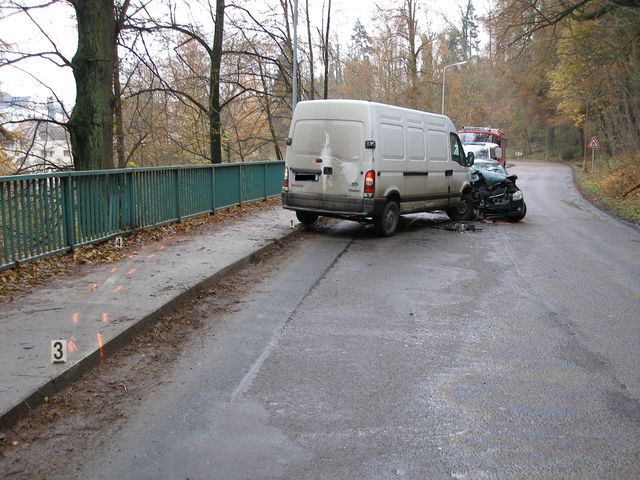 8.11.2009 - Žamberk, střet Renault x Škoda