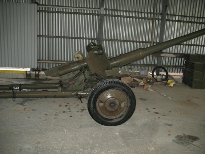 Protitankové dělo polské výroby, vz. D-44, r.85mm