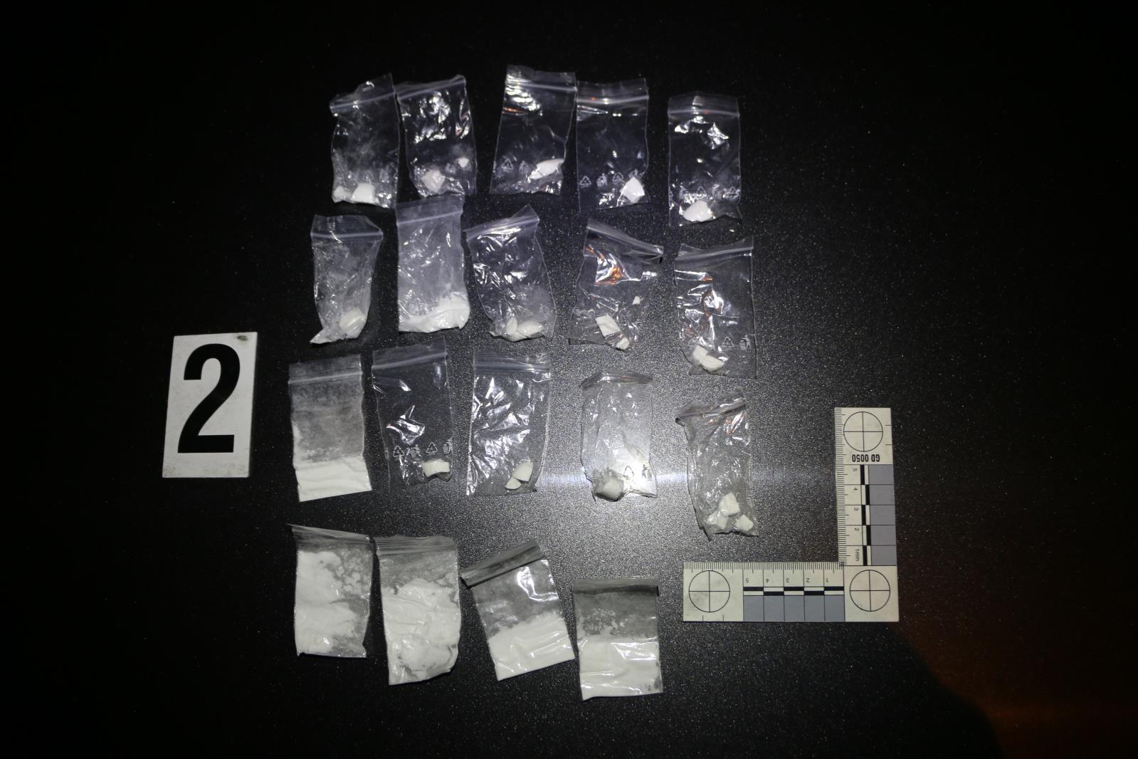 1 zadržení dealerů kokainu (1).JPG