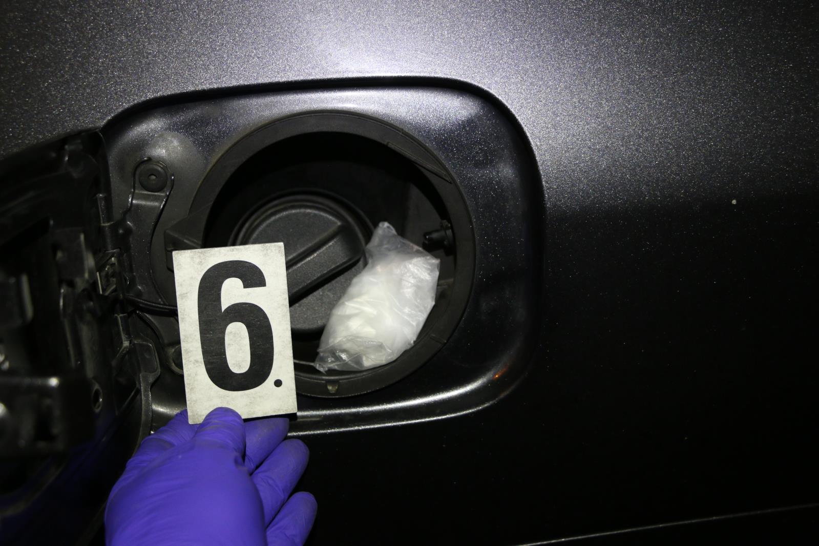2 zadržení dealerů kokainu (2).JPG