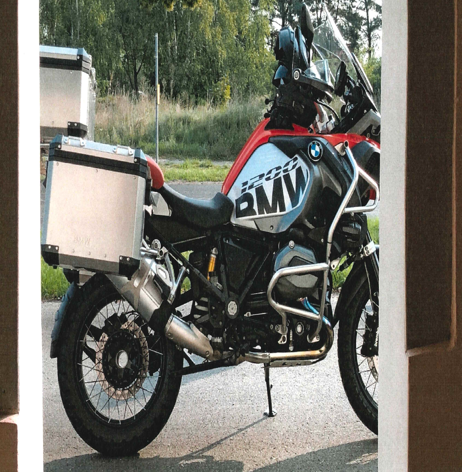 BMW R1200.png