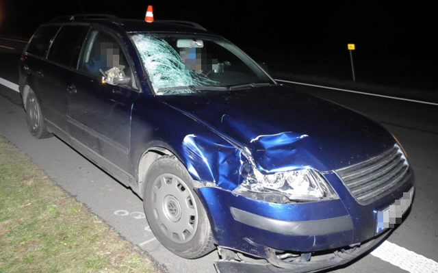 07.11.2013 - řidič vozidla VW Passat srazil chodkyni v Zátoře.jpg