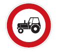 zákaz vjezdu traktorů